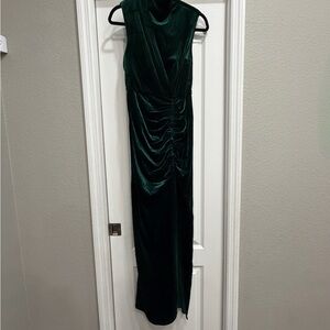 Lulu's Emerald Green Velvet Ruched Maxi Dress